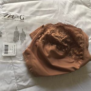M x G (Mae & Glamorise collaboration) Bra.